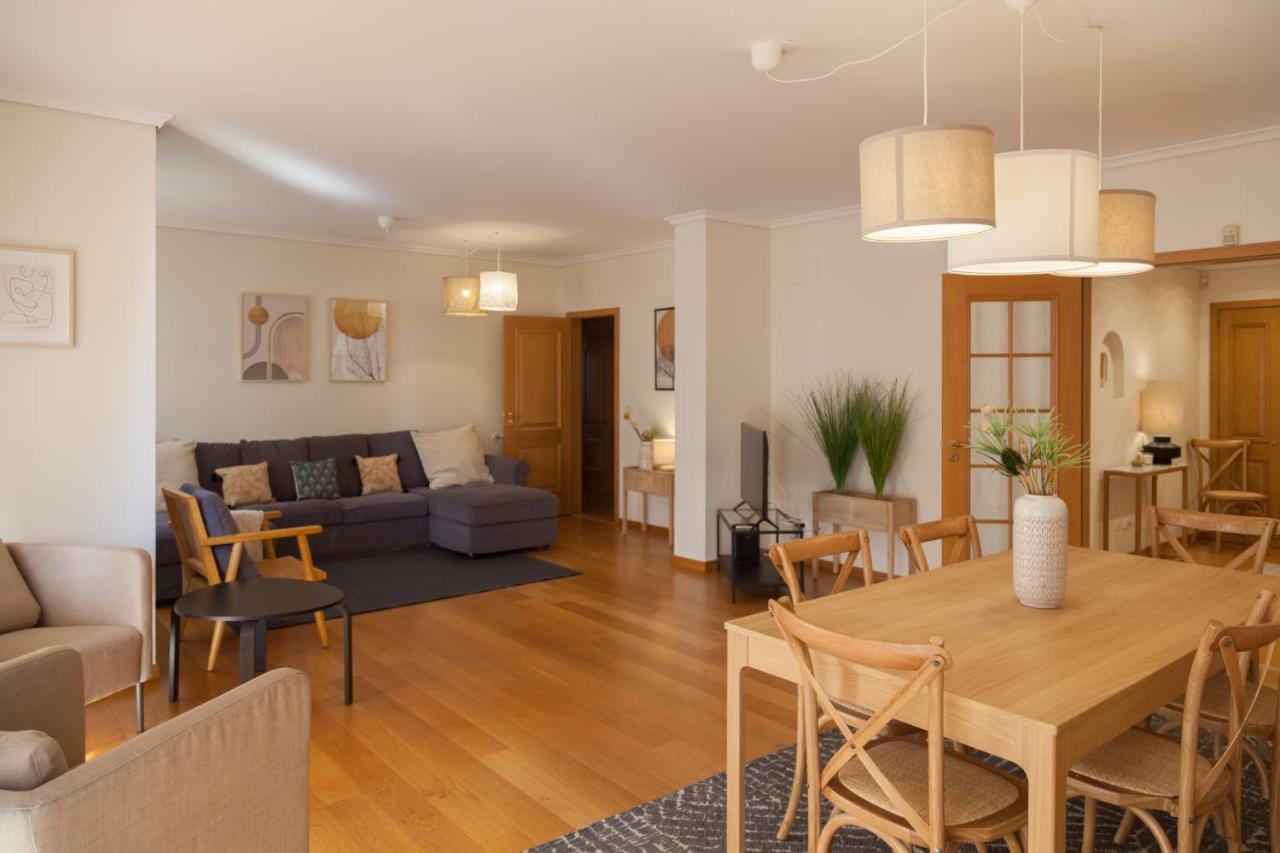 Flh Wooden Spacious Cascais