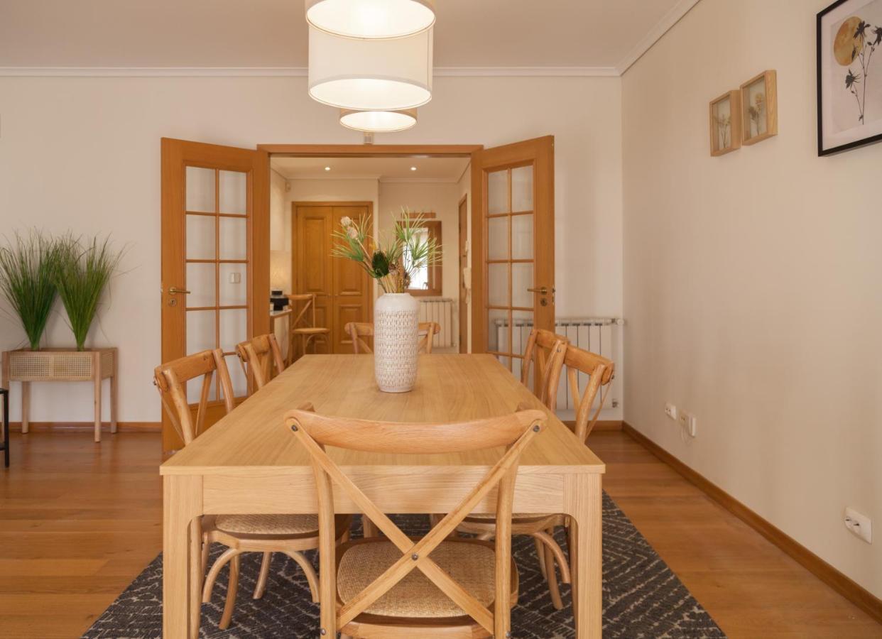 Flh Wooden Spacious *